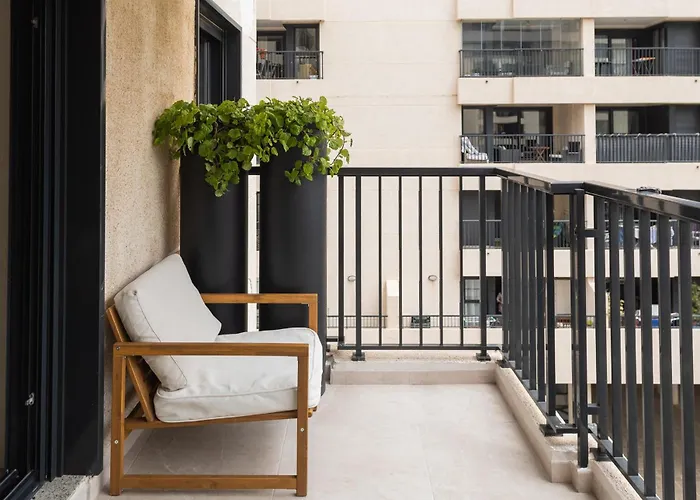 Doble A Deluxe Valencia